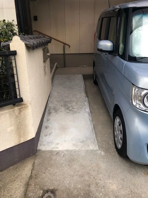 玄関スロープ工事