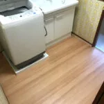 脱衣所：床上張り施工後